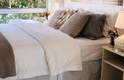 West Beach House | 5 Options Guest House