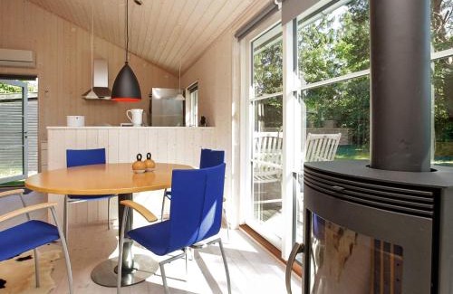 Marielyst House | 5 person holiday home in Væggerløse