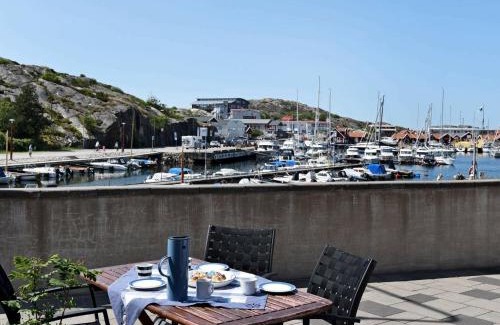 Skaerhamn House | 5 person holiday home in SKÄRHAMN-By Traum