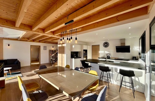 Mont-Dore Ski Chalet | 5-room Chalet, garage, terrace, sleeps 8