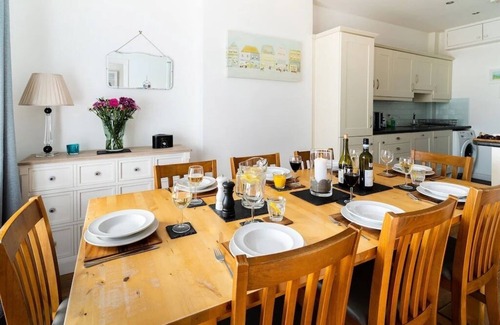 Borth-y-Gest Cottage | 5 Star Cottages (Sleeps 16), Amazing Sea & Mountain Views
