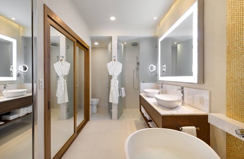 El Rosarito Resort | 5-star luxury resort in amazing San Jose del Cabo with fitness room, Kids Club