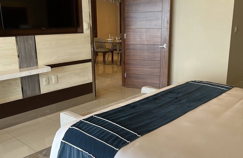 El Rosarito Resort | 5-star luxury resort in amazing San Jose del Cabo with fitness room, Kids Club