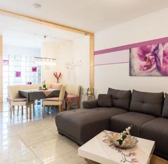 Arnbruck Apartment | 5 Sterne Ferienwohnung Mit 2 Schlafzimmer, 2 Bäder, Badewanne Und Eigener Infrarotsauna
