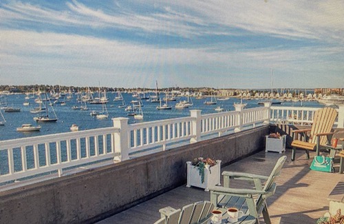 Newport Apartment | 5 Washington Street Newport, RI 02840