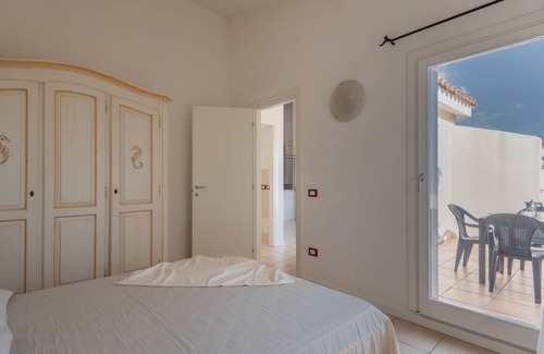 Baja Sardinia Apartment | 50 m² Apartment ∙ 1 bedroom ∙ 4 guests