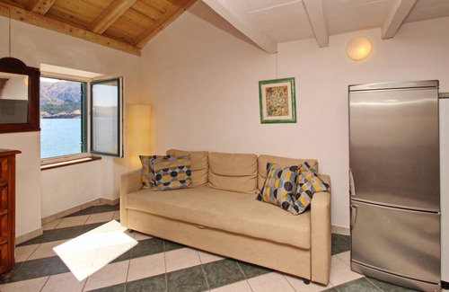 Baska Apartment | 50 m² Apartment ∙ 4 guests