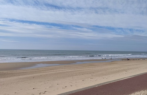Pirou House | 50 meters from the sea, do everything on foot