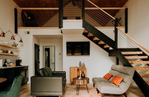 Gatlinburg - Pigeon Forge Cottage | 50 Minutes from UT Football - 3