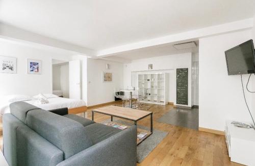 Saint-Merri Apartment | 50m2 rue rambuteau/Pompidou/Marais/Hôtel de Ville