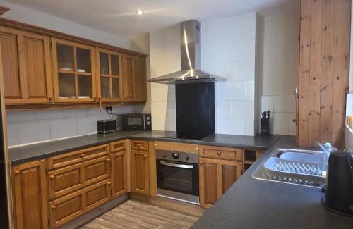 St. Thomas House | 52 - room 3 - smart TV