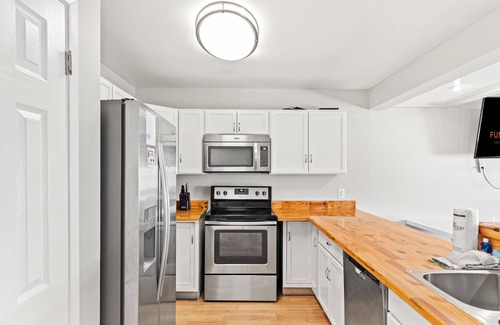 Biltmore Beach House | 5218 Beach Dr C