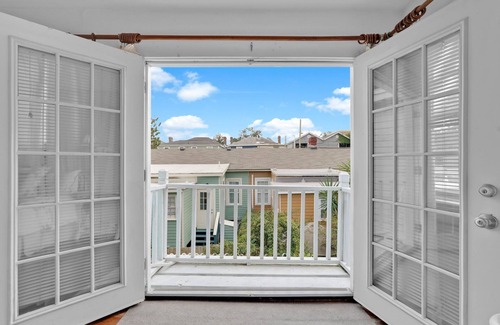 Beach Institute Cottage | 535 E. Gordon St.: 1 BR, 2 BA Cottage in Savannah, Sleeps 2