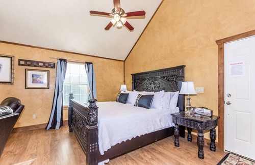 Fredericksburg Cabin | 54 m² Cabin ∙ 1 bedroom ∙ 2 guests