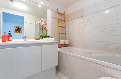 Euromed - La Joliette Apartment | 55 m² Apartment ∙ 1 bedroom ∙ 4 guests