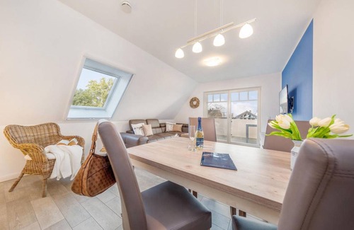 Zingst Apartment | 59 m² Apartment ∙ 2 bedrooms ∙ 4 guests