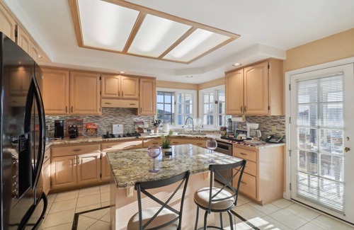 Fallbrook Villa | 5BR/4Bth Entire Grand Estate near Winery Fallbrook