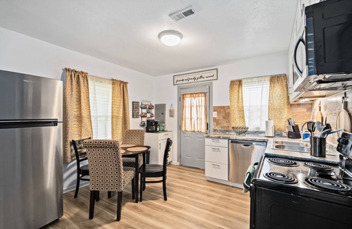 Mobile House | 5BR Lovely Home in Mobile AL l Rare Find