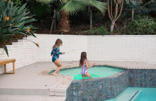 Mount Helix House | 5BR Oasis with Pool, Arcade, Sauna