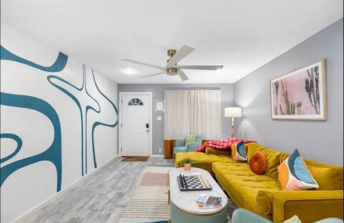 North Mountain House | 5br With Pool & Backyard Paradisesleeps 10 Guests
