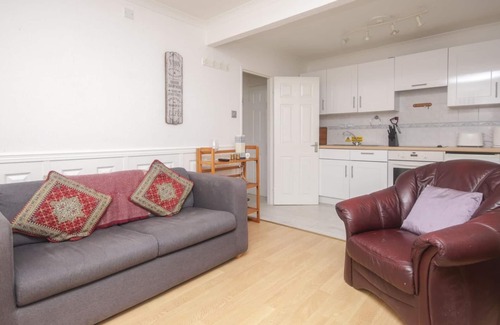 Earnley Ski Chalet | 5G Medmerry Park 1 Bedroom Chalet
