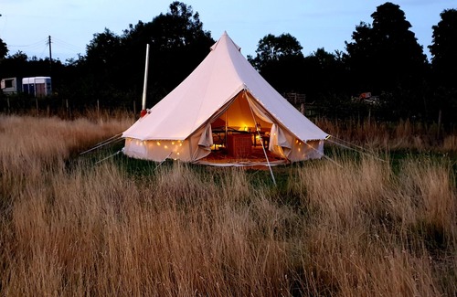 Saltburn-by-the-Sea Cabin | 5m xl bell tent with log burner, near Whitby