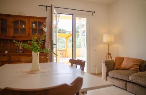 Torpe Apartment | 5min Spiaggia Budoni - APT con Ampia Veranda Relax