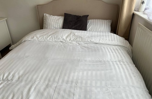Hillingdon Apartment | 5mins walk to the tube station and amazing neighbourhood