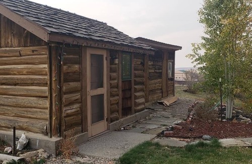 Walden House | 5th Street Hideout