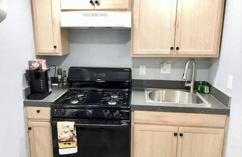 Sunrise Manor Apartment | 6. 6.8Mi To E.D.C 10.9Mi To strip 7Mi To Fremont