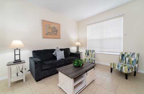 Solana House | 6 Bed, 5 Bath Villa with South Facing Pool, located close to Disney & Universal