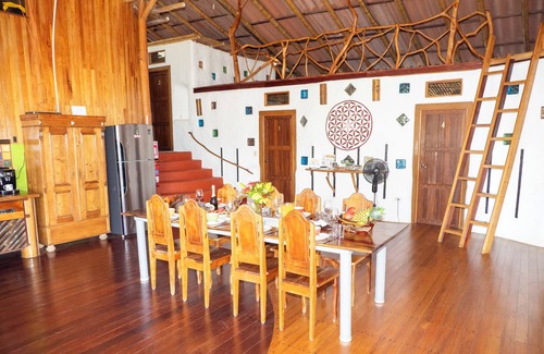 Baru Villa | 6 Bedroom Villa with Pool, 2 Min from Nauyaca waterfall, 10 Min from Beach