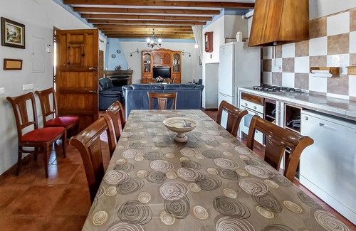 El Borge House | 6 bedroom accommodation in Almáchar