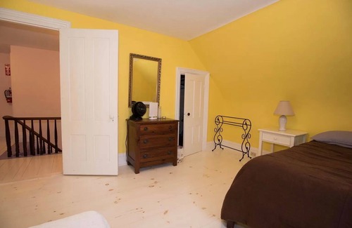 Brooksville Other | 6 Bedroom Coastal Maine Farmhouse 1 Mile from the Ocean.Sleeps 12.