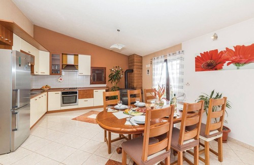 Kastel Novi House | 6 bedroom gorgeous home in Kastel Stari