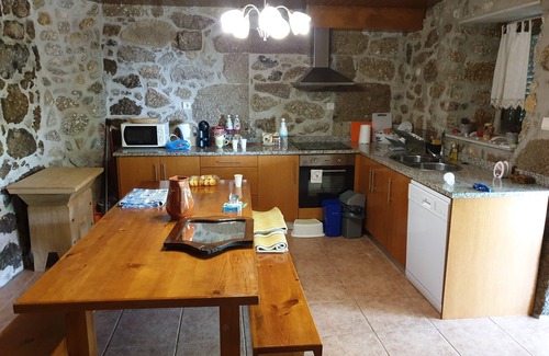 Anais House | 6-bedroom vacation home with pool, playground and barbecue area