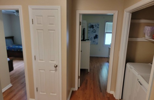 Seneca House | 6 Bedrooms and 3 docks on a Lake Hartwell cove, 3 miles from Clemson by water.