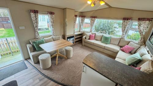 Brean Other | 6 Berth Caravan with garden - Brightholme Holiday Park