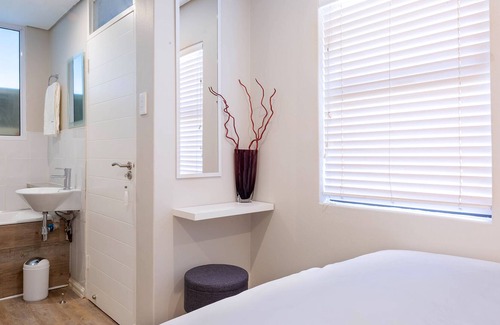 La Mercy Apartment | 6 Dolphin Views - Near Umdloti Beach