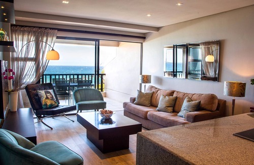 La Mercy Apartment | 6 Dolphin Views - Near Umdloti Beach