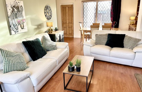 Chester-le-Street House | 6 Guests - 3 Bed House in Chester-le-street