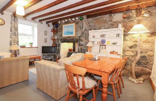 Llanystumdwy House | 6 Maen Y Wern