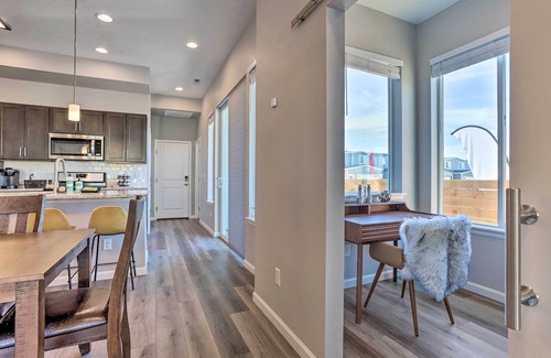 Dupont House | 6 Mi to Dtwn Denver: Townhome w/Patio!