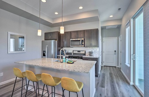 Dupont House | 6 Mi to Dtwn Denver: Townhome w/Patio!