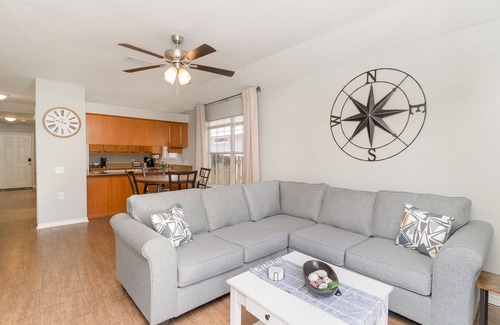 Gulf Breeze House | 6 miles from Navarre Bridge, Quiet Community w/Pier Access