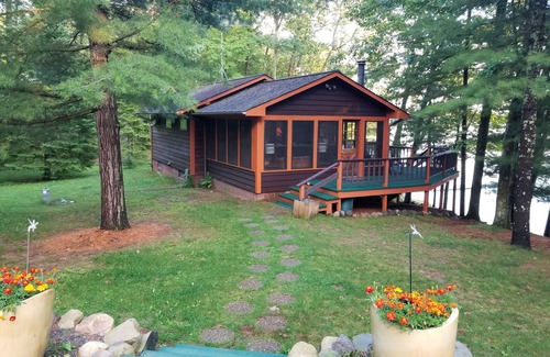 Hayward Cabin | 6 Miles to Downtown Hayward! Full Recreation 500 Acre Lake; Quintessential Cabin
