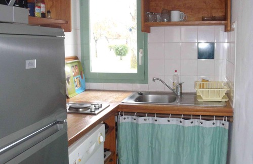 Ares House | 6 PEOPLE IN A PEDESTRIAN RESIDENCE and SWIMMING POOLS
