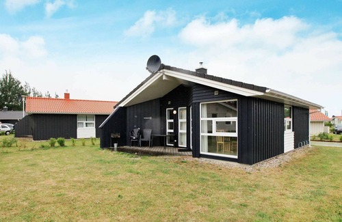 Lensterstrand House | 6 person holiday home in GROEMITZ