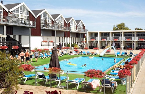Bønnerup Strand Apartment | 6 person holiday home Glesborg