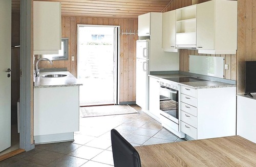 Grønninghoved Strand House | 6 person holiday home in Sjølund
